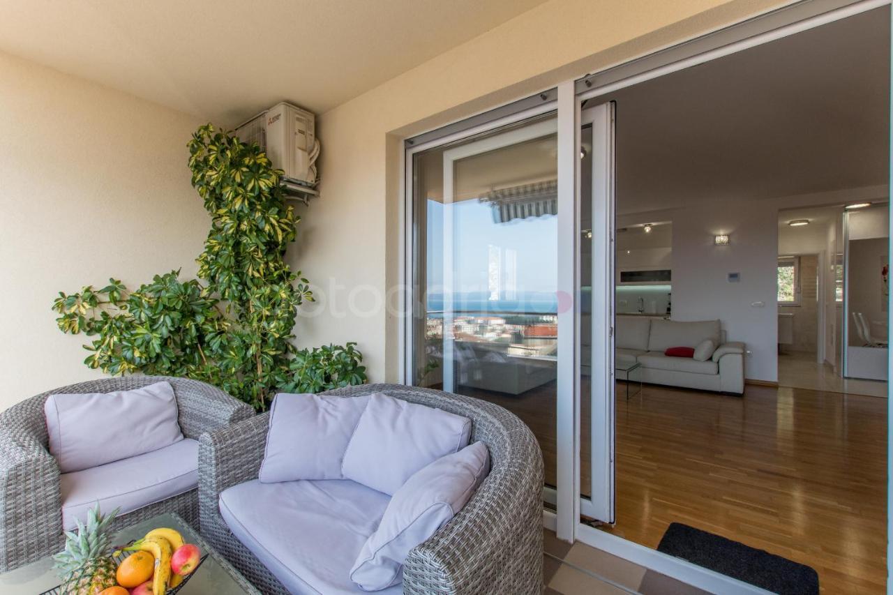 Sea View Apartments Dammi With Free Parking Макарська Екстер'єр фото