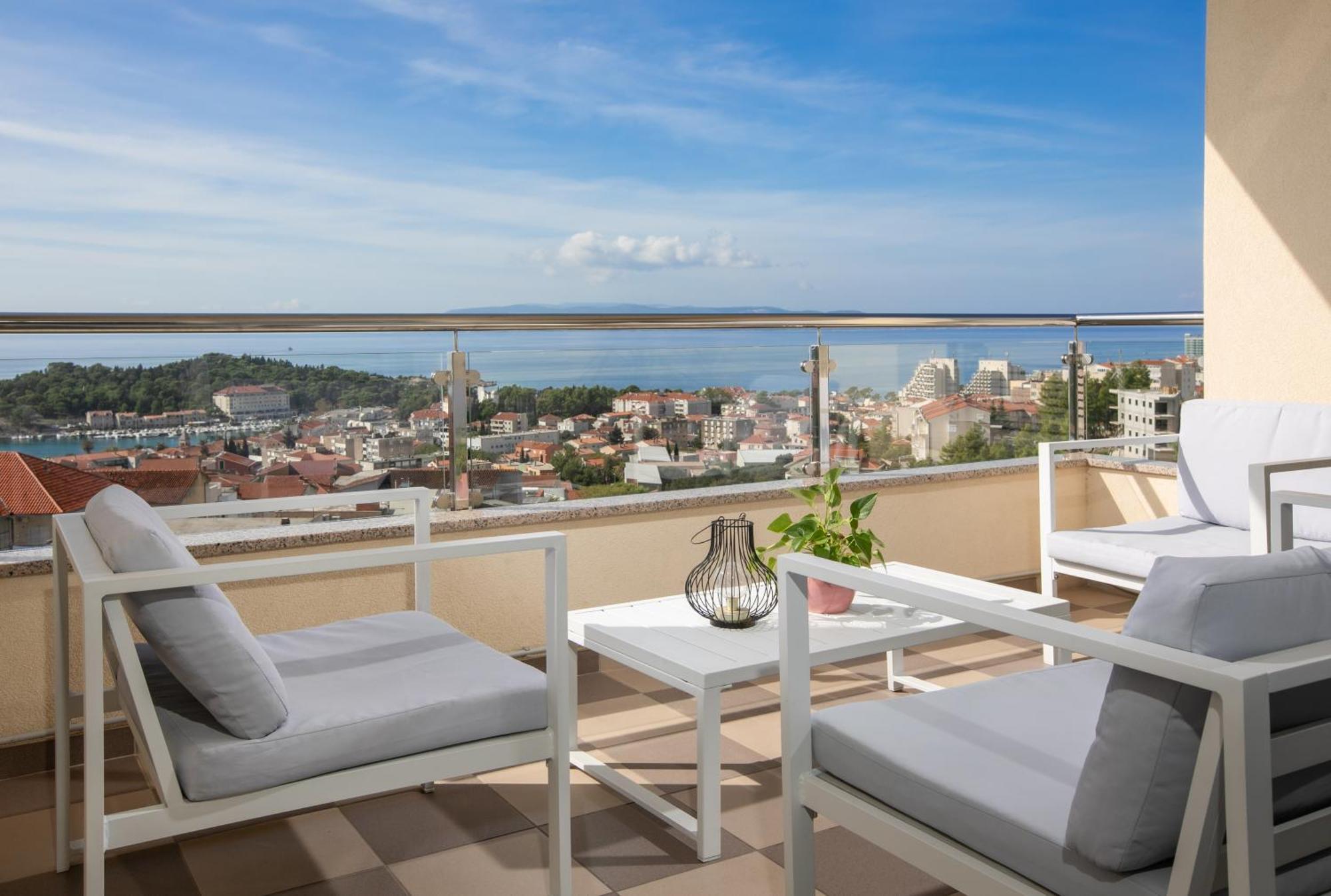 Sea View Apartments Dammi With Free Parking Макарська Екстер'єр фото