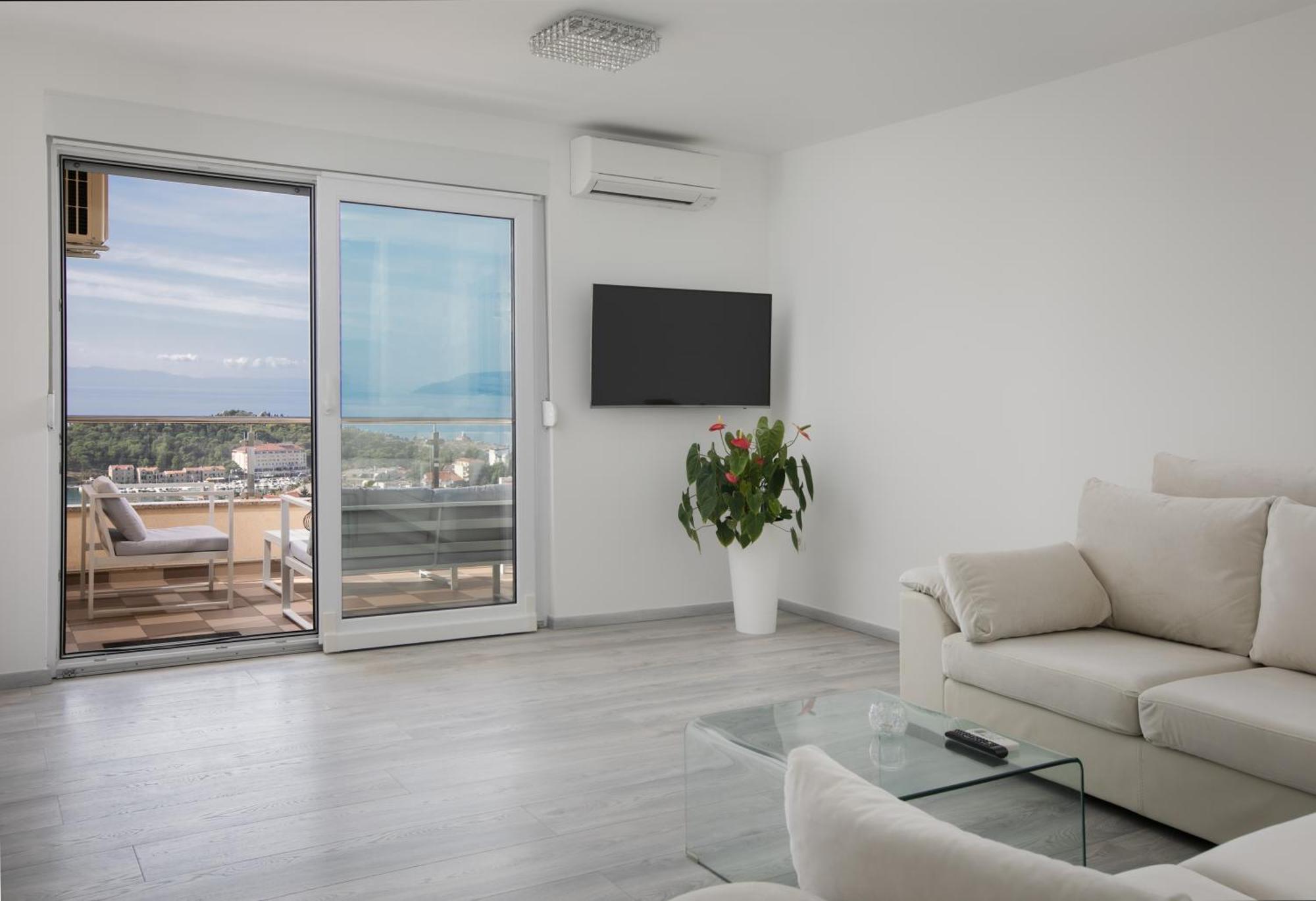 Sea View Apartments Dammi With Free Parking Макарська Екстер'єр фото
